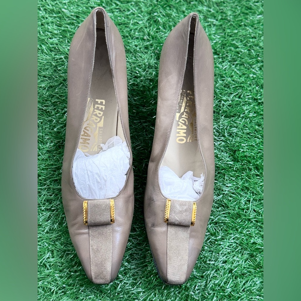 Salvatore Ferragamo pumps size 10